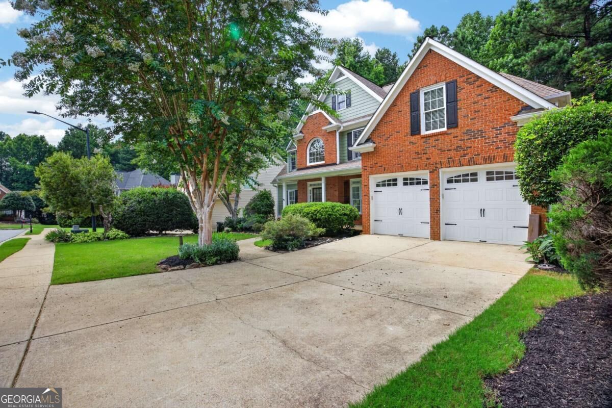 108 Vine Creek Place Property Photo 3