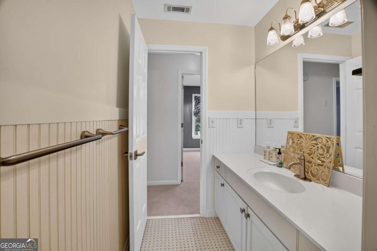 108 Vine Creek Place Property Photo 40