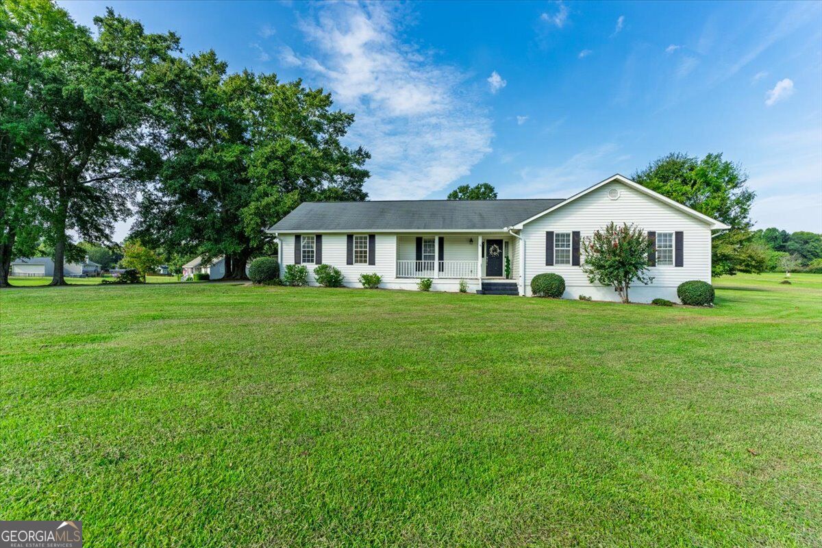 106 Stonegables Drive Property Photo 1
