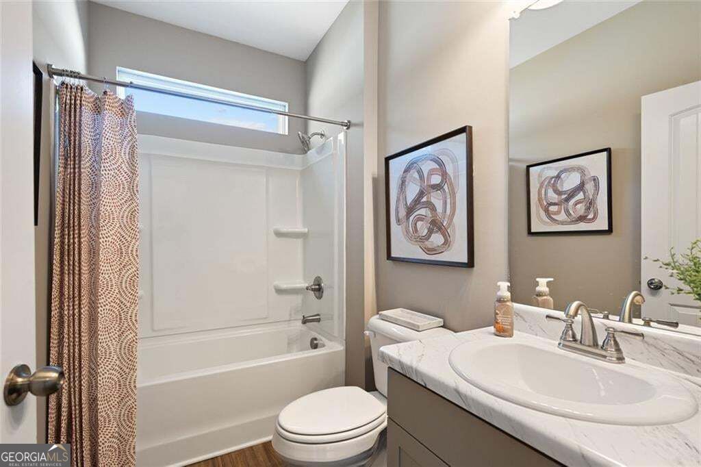 712 Sinclair Lane Property Photo 6