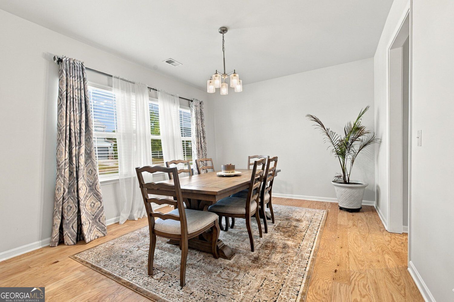 137 Poppy Street Property Photo 6