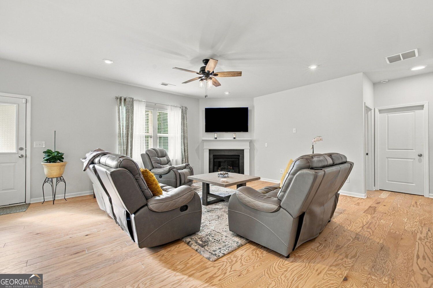 137 Poppy Street Property Photo 14