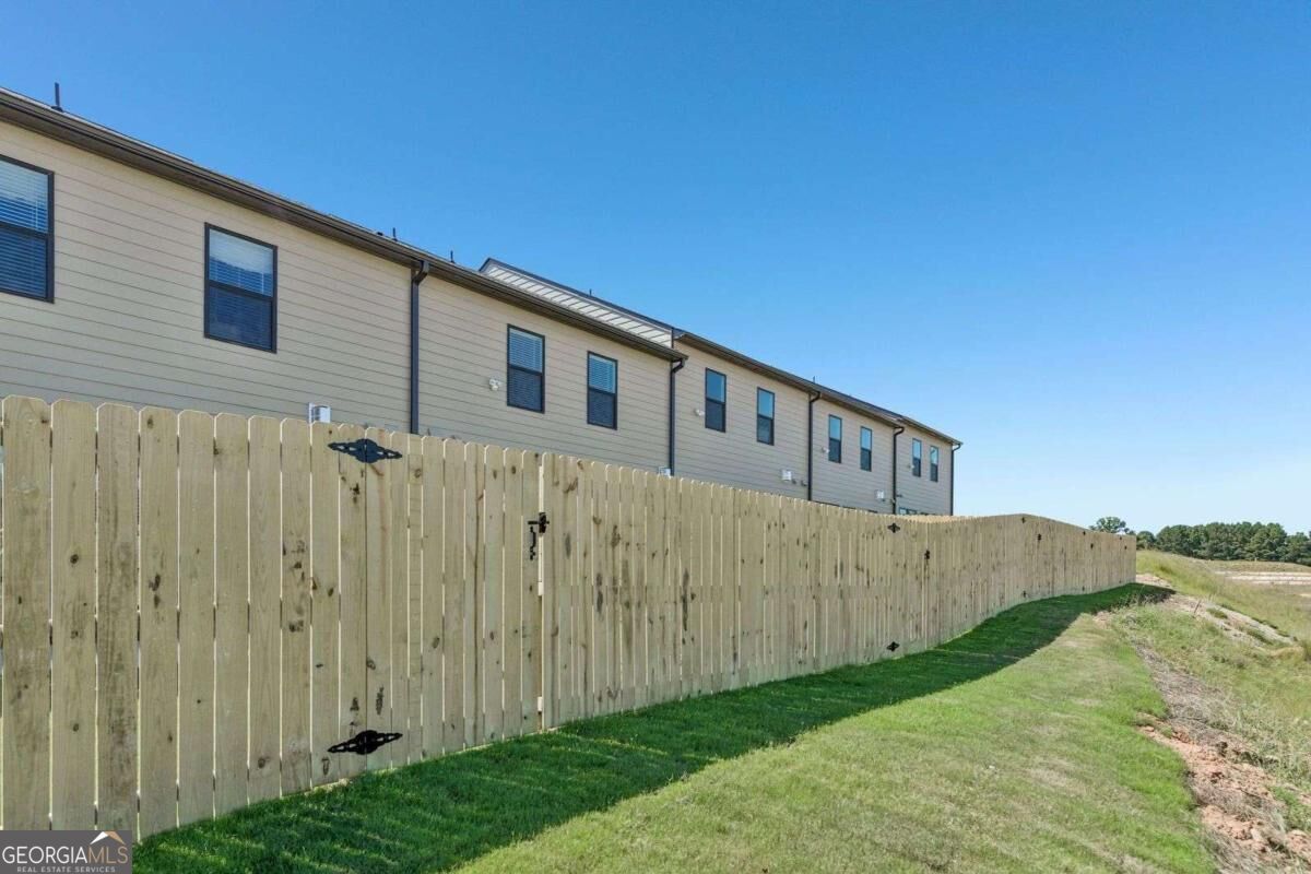 226 Foxtrot Avenue Property Photo 30