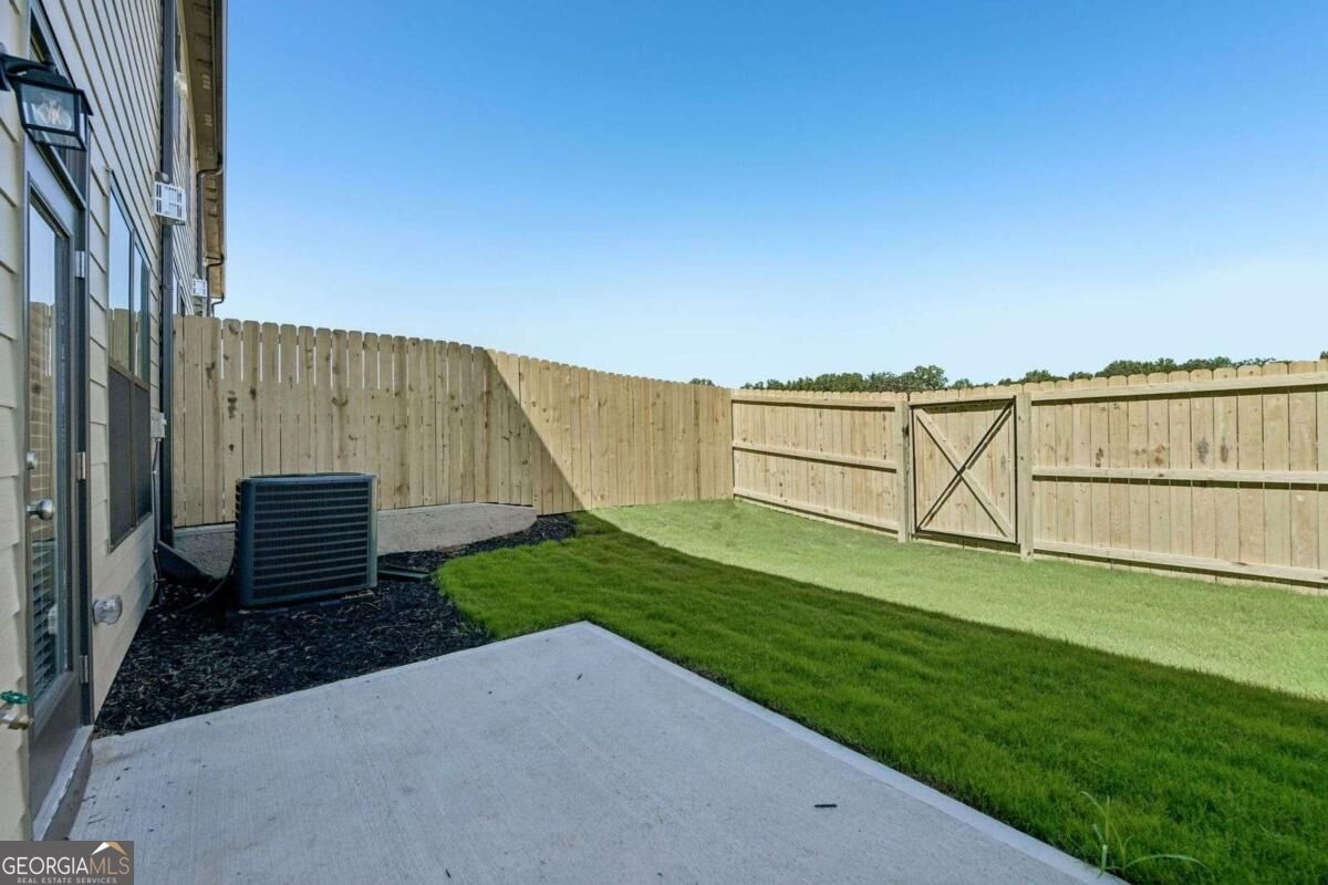 226 Foxtrot Avenue Property Photo 32