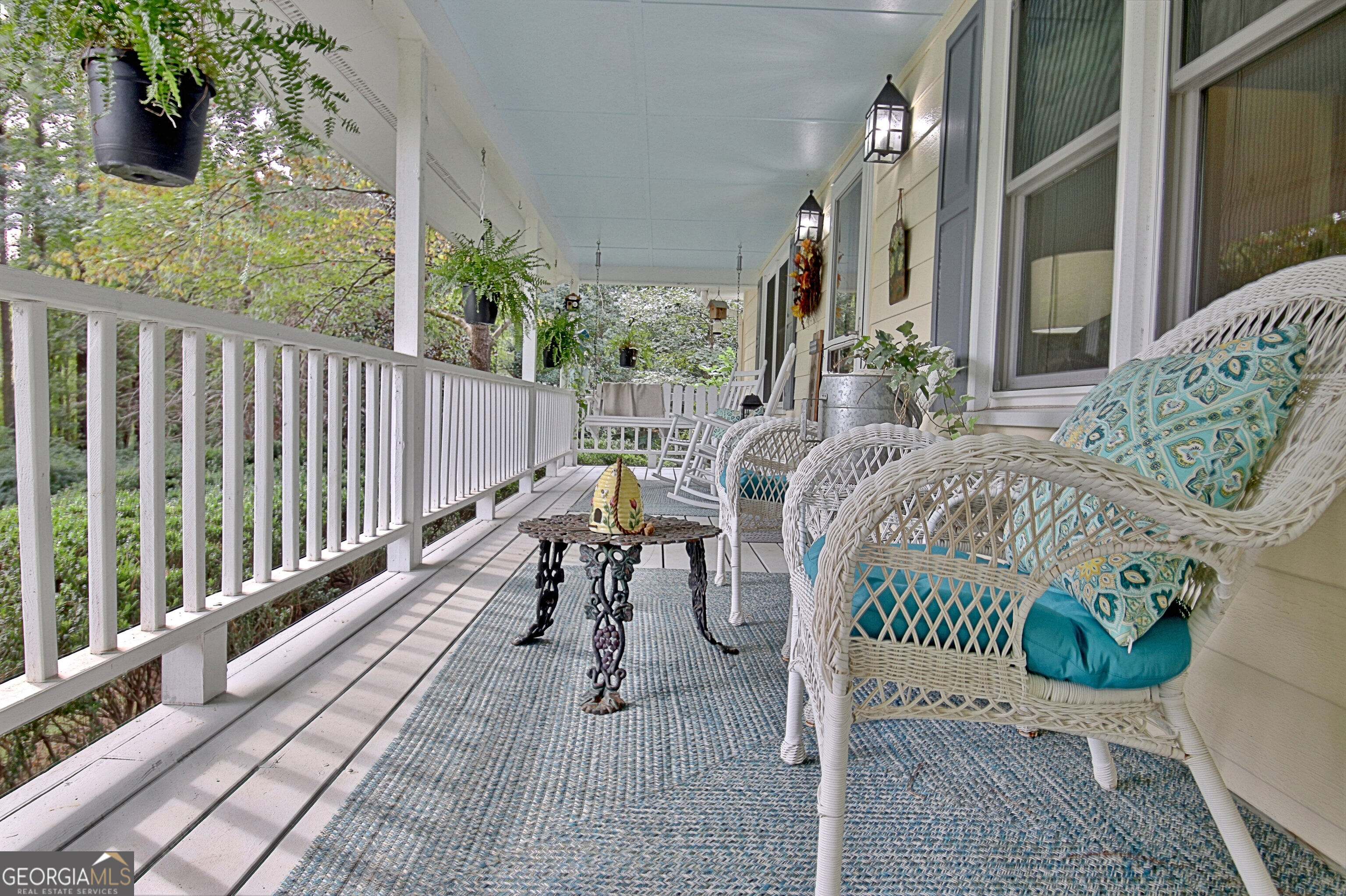 100 Hillside Drive Property Photo 4