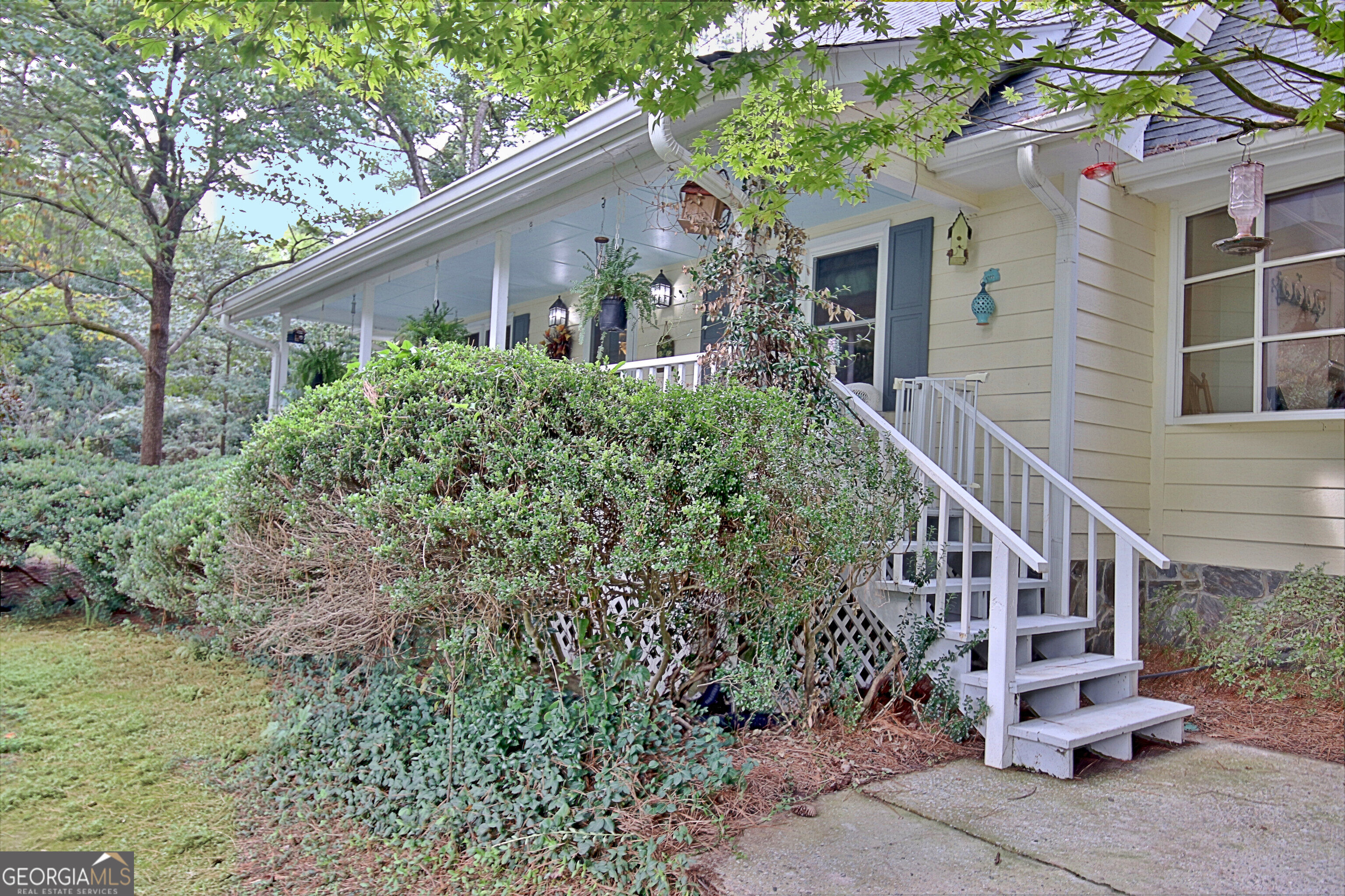 100 Hillside Drive Property Photo 14