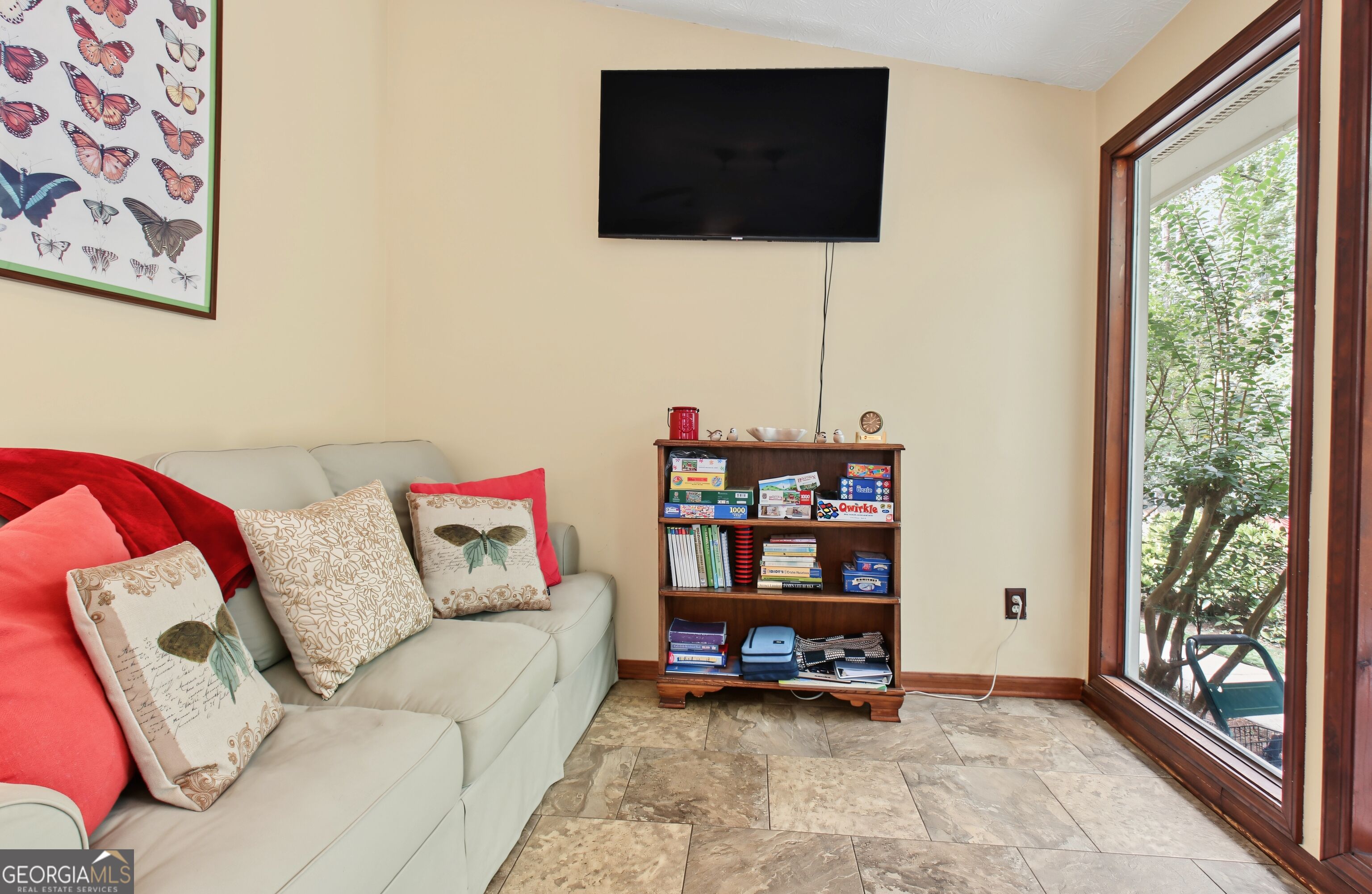 100 Hillside Drive Property Photo 33