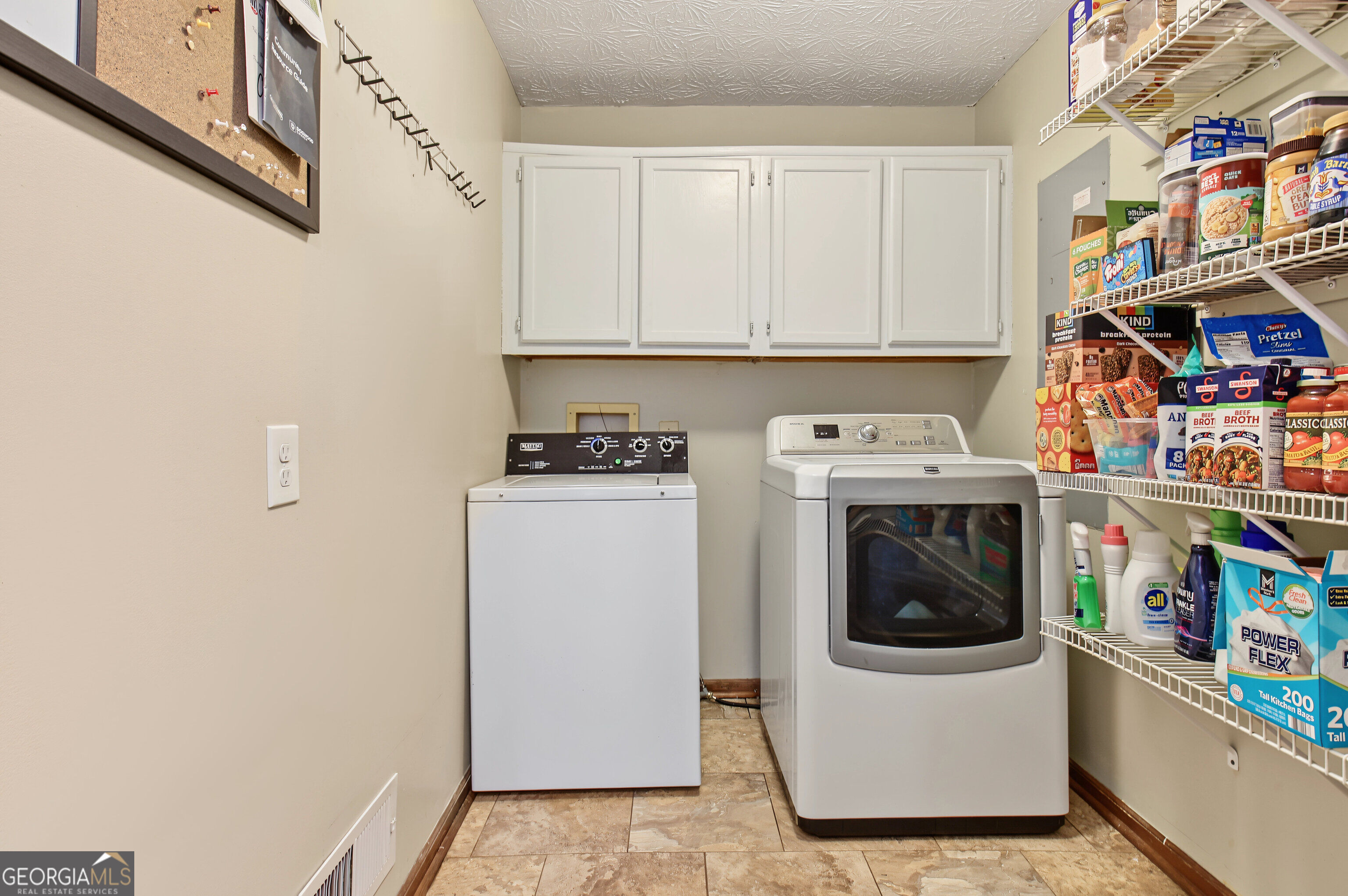 100 Hillside Drive Property Photo 35