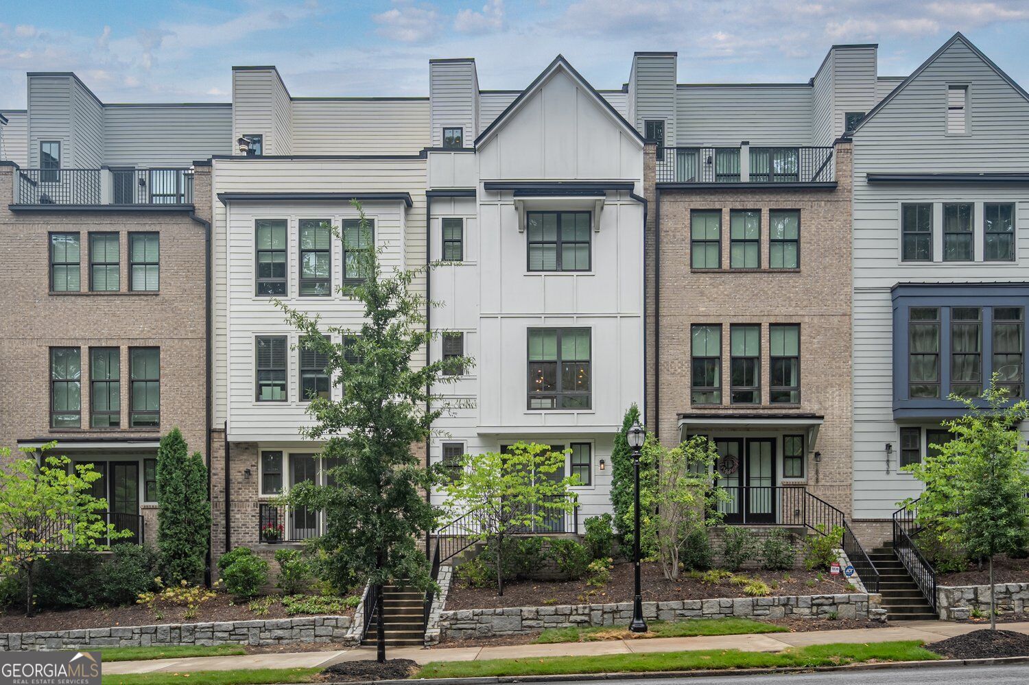 1840 Gotham Lane Ne Property Photo 1
