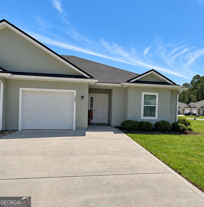 125 Gary Circle Property Photo 1