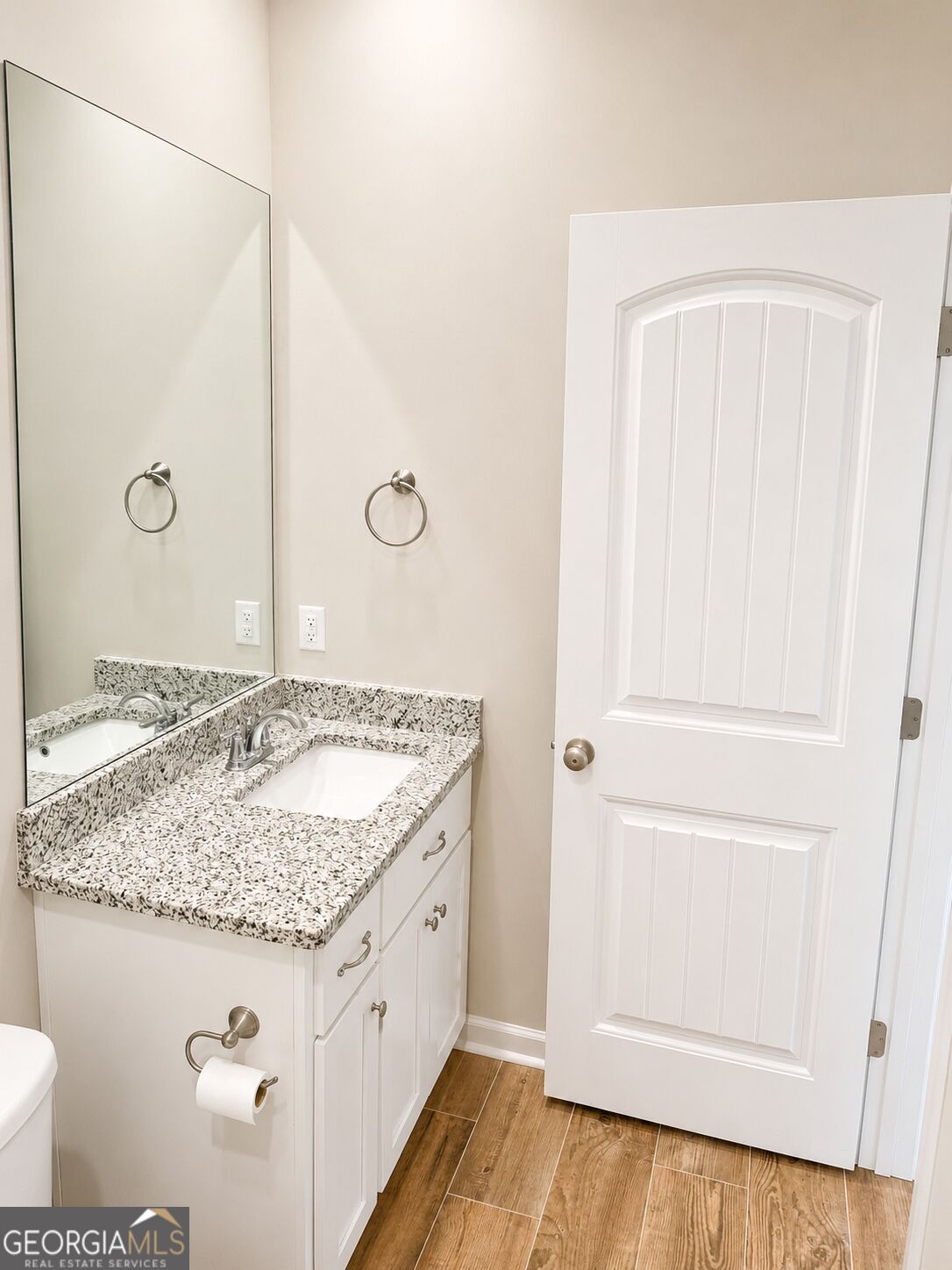 125 Gary Circle Property Photo 6