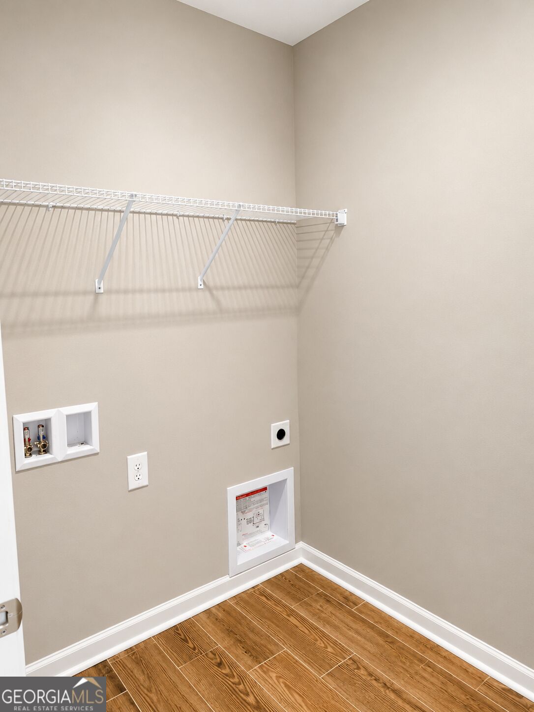 125 Gary Circle Property Photo 7