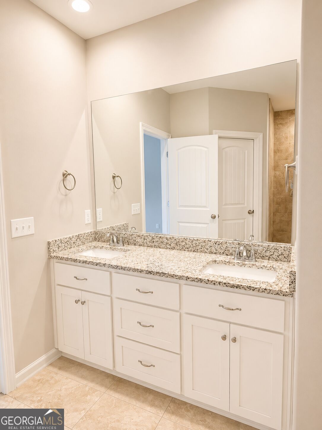 125 Gary Circle Property Photo 14
