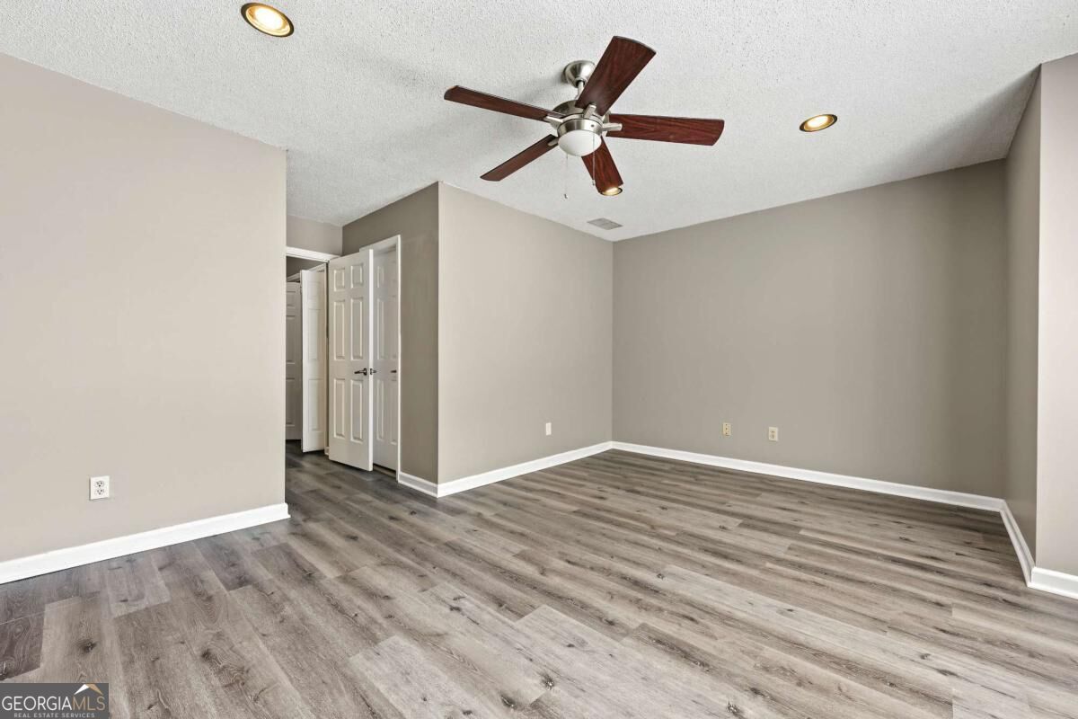 873 Edgewater Circle Property Photo 21