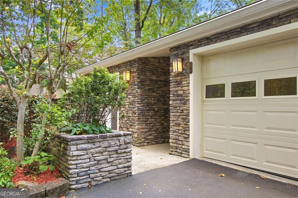 64 Basswood Circle Property Photo 2