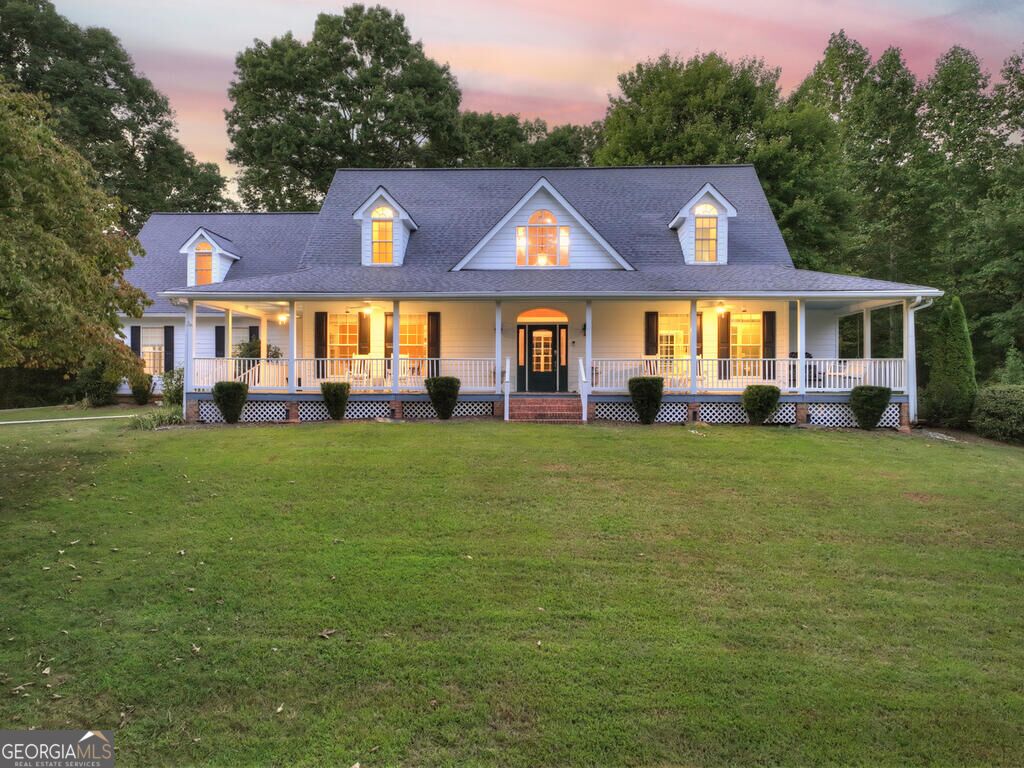 552 Dalrymple Circle Property Photo 1