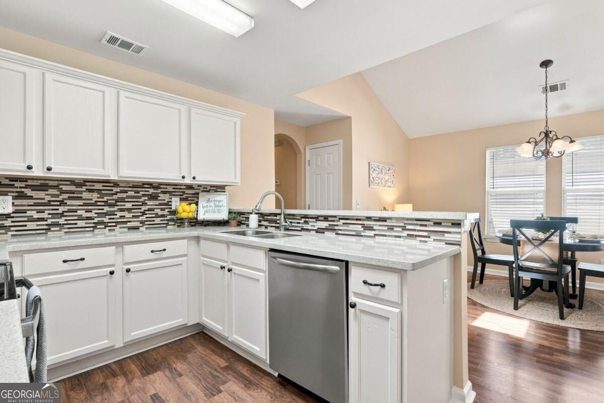 204 Rose Cottage Drive Property Photo 16