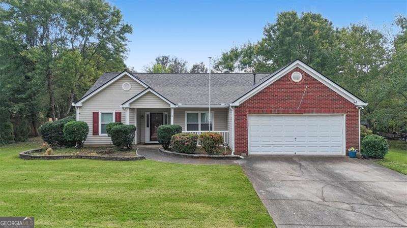 33 Glenabbey Drive Nw Property Photo 1