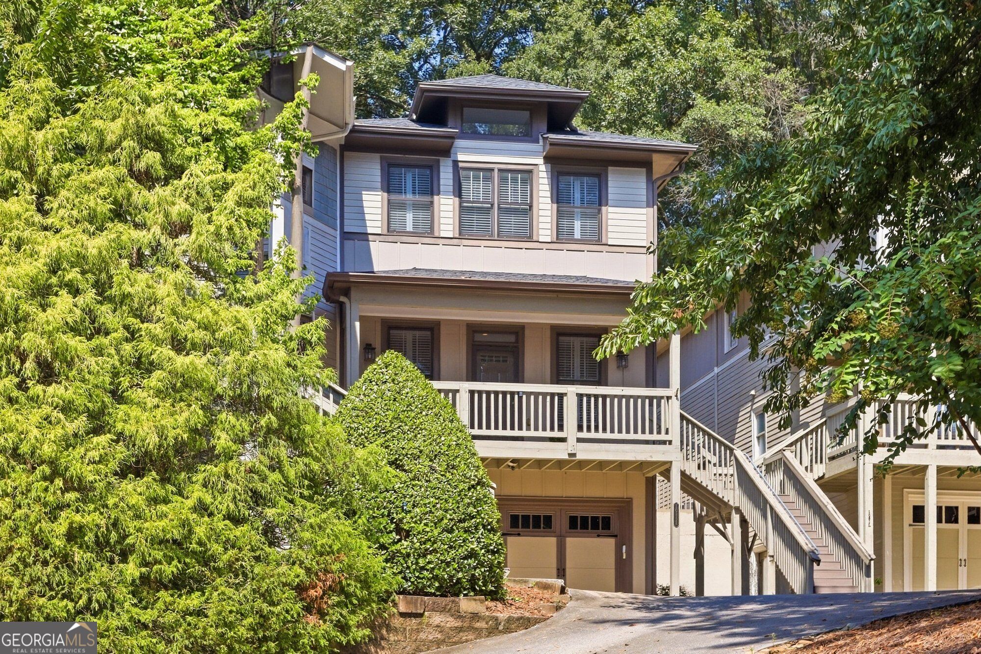 1085 Davis Circle Nw # R Property Photo 1