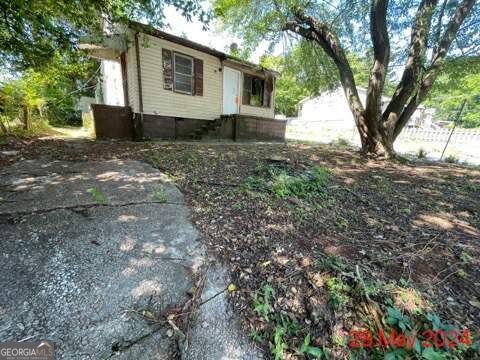 264 Sw Booker Property Photo 1