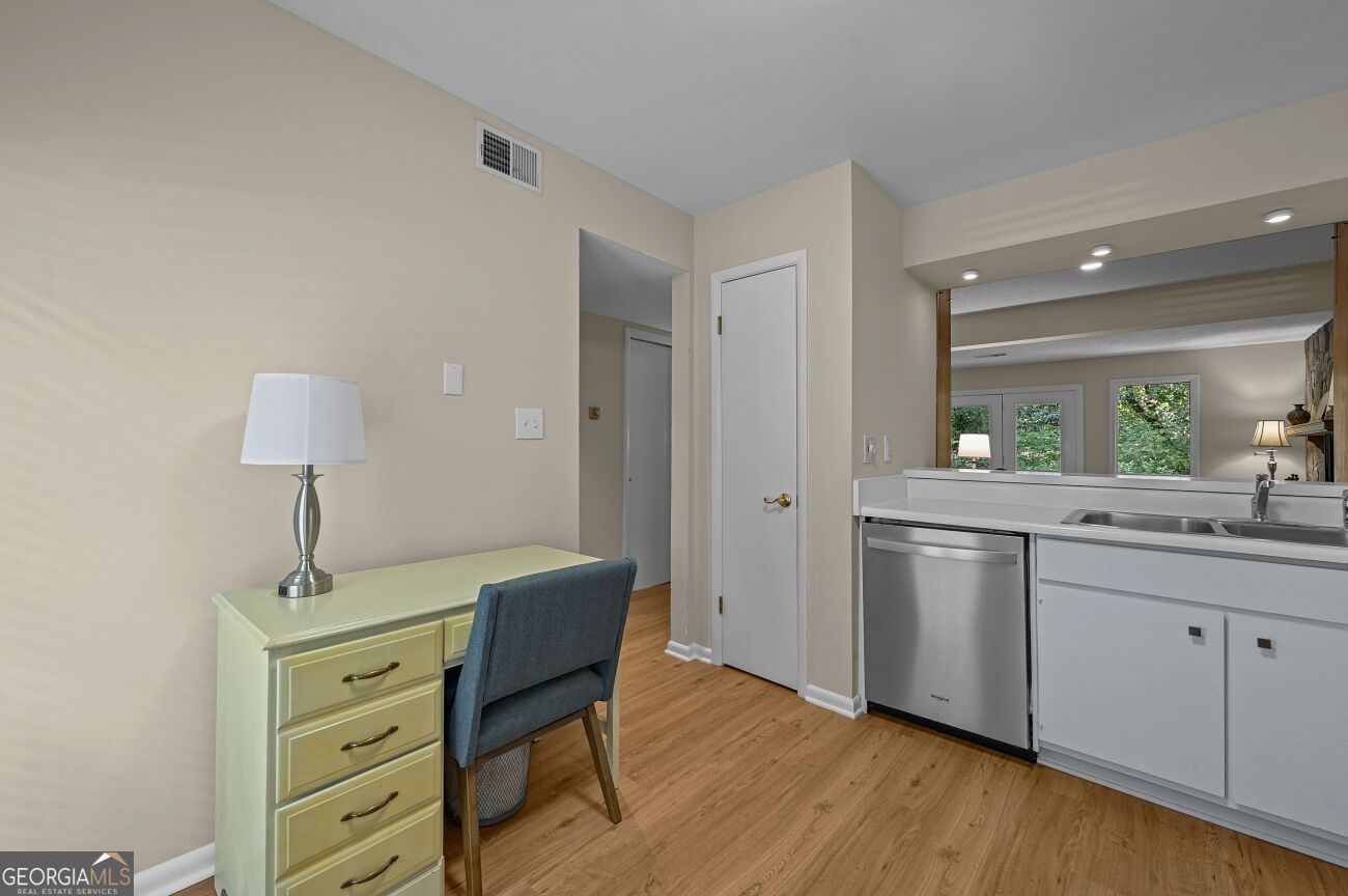 1237 Druid Knoll Drive Ne Property Photo 11