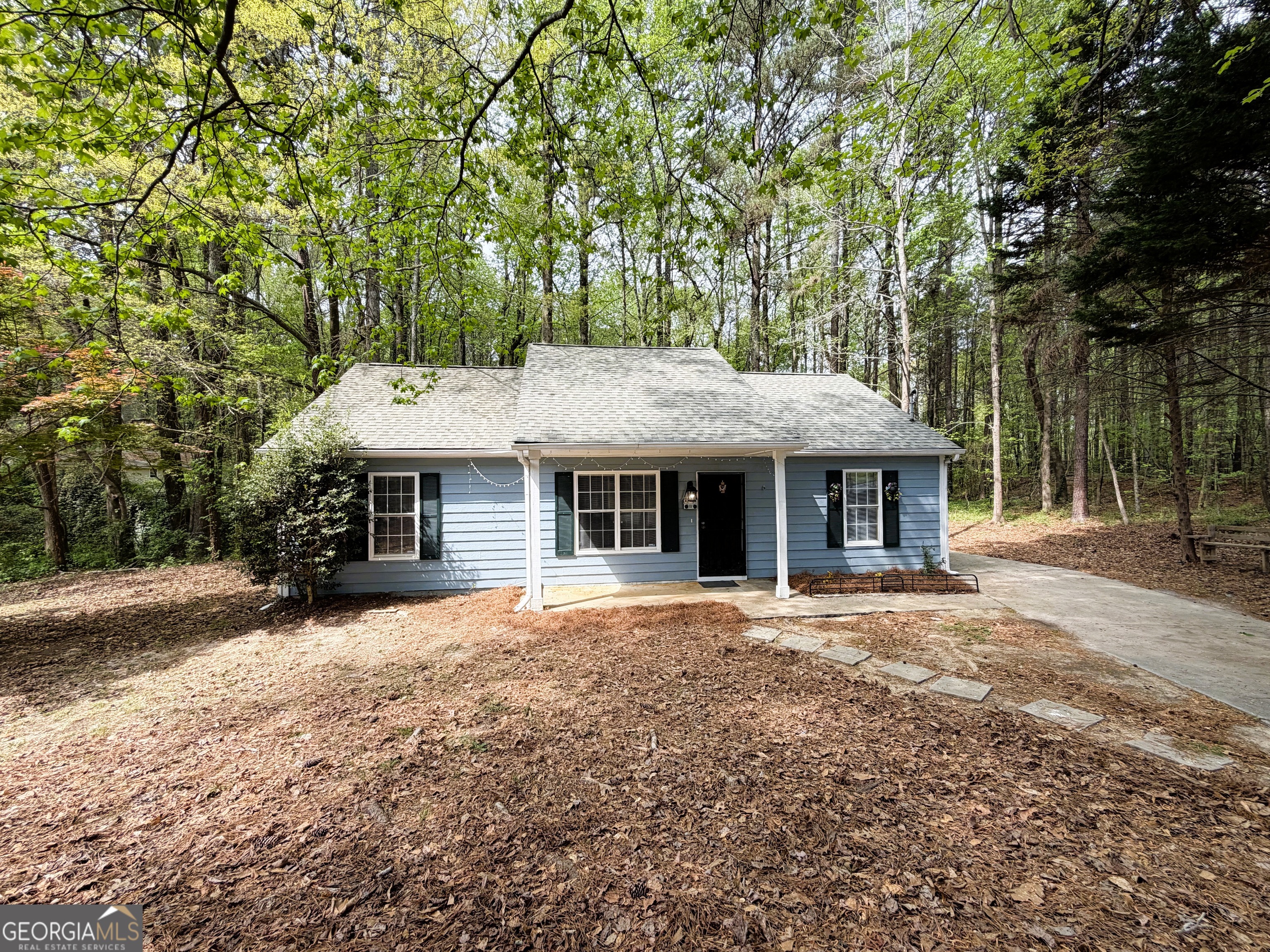 122 Oriole Drive Property Photo 1