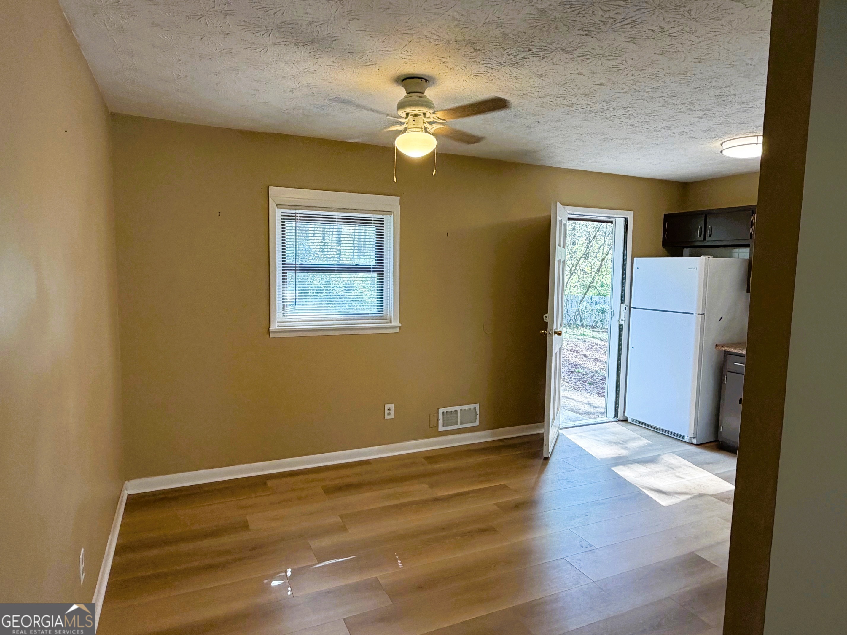 1345 Labelle Street Property Photo 23