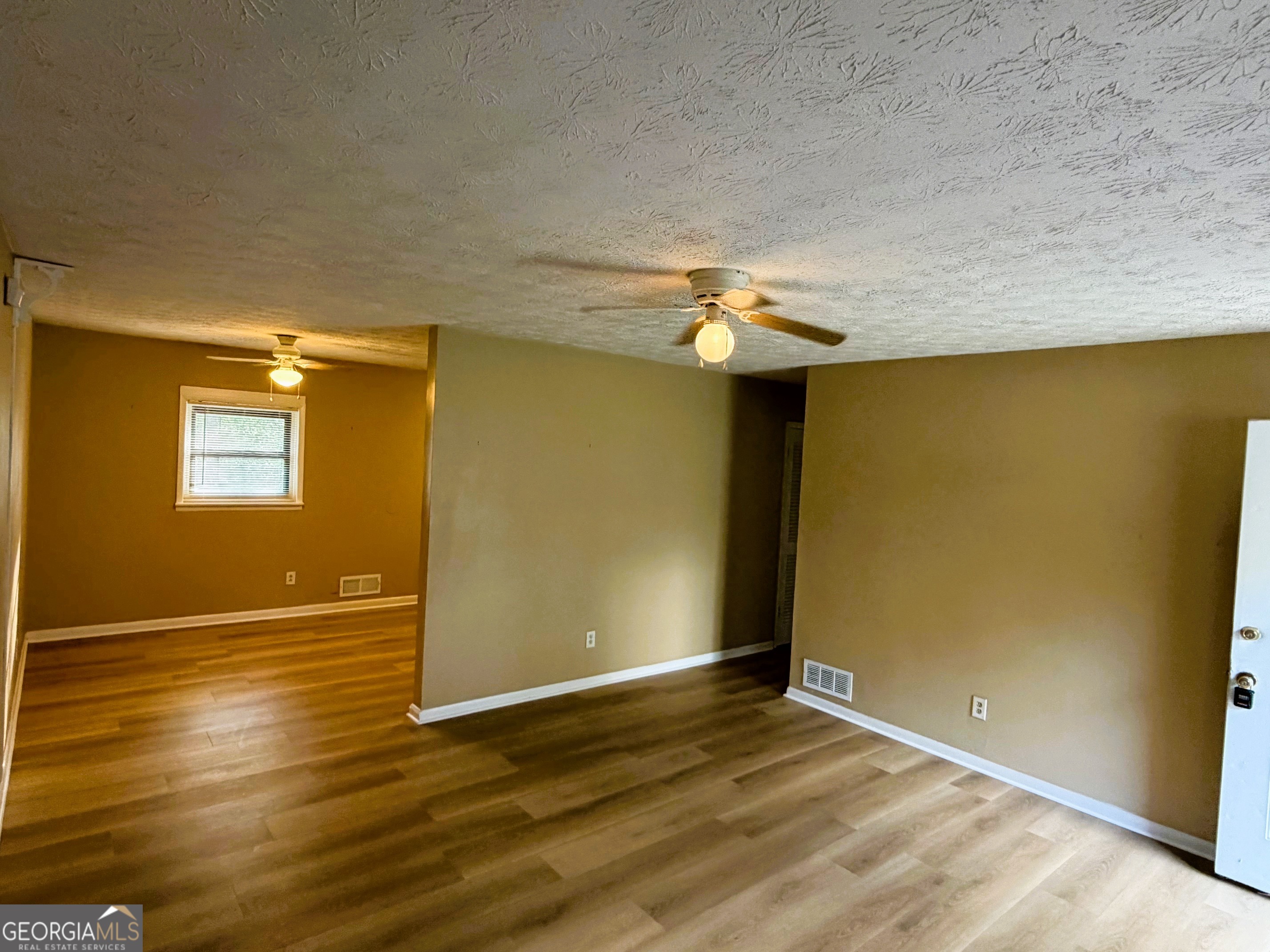 1345 Labelle Street Property Photo 26