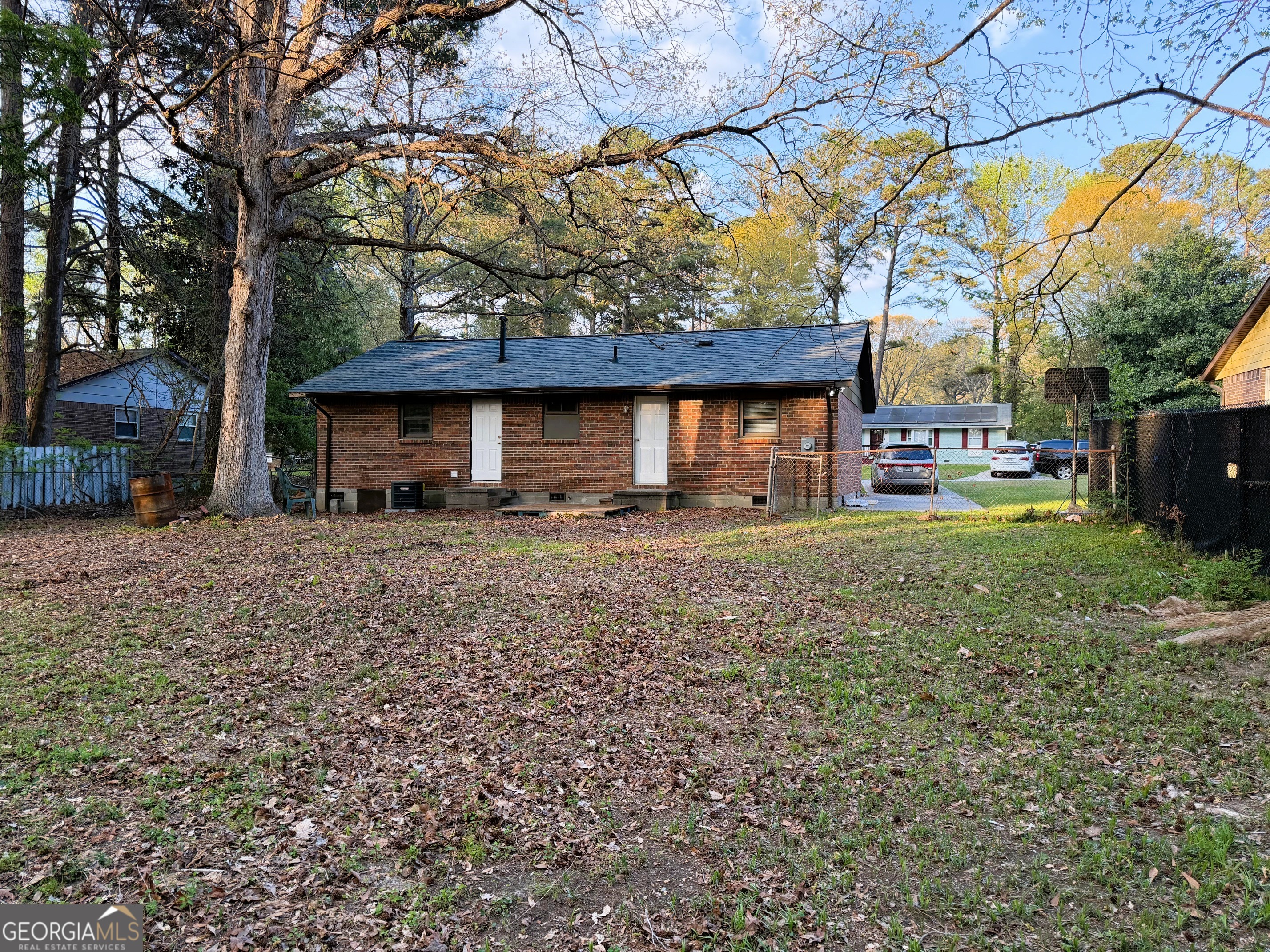 1345 Labelle Street Property Photo 36