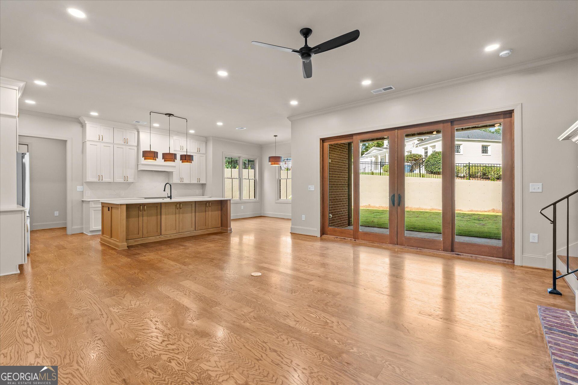 111 Sunset Boulevard Property Photo 15