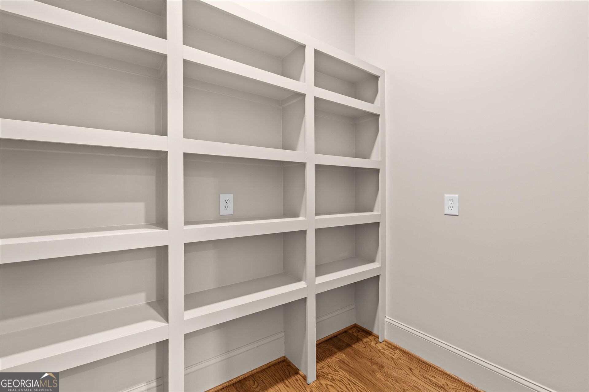 111 Sunset Boulevard Property Photo 30
