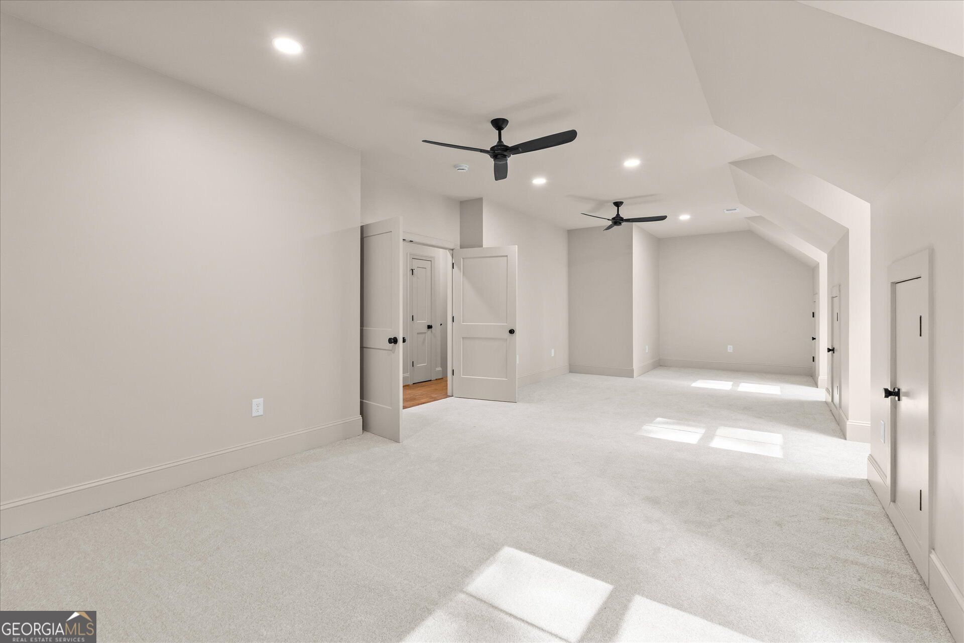 111 Sunset Boulevard Property Photo 45