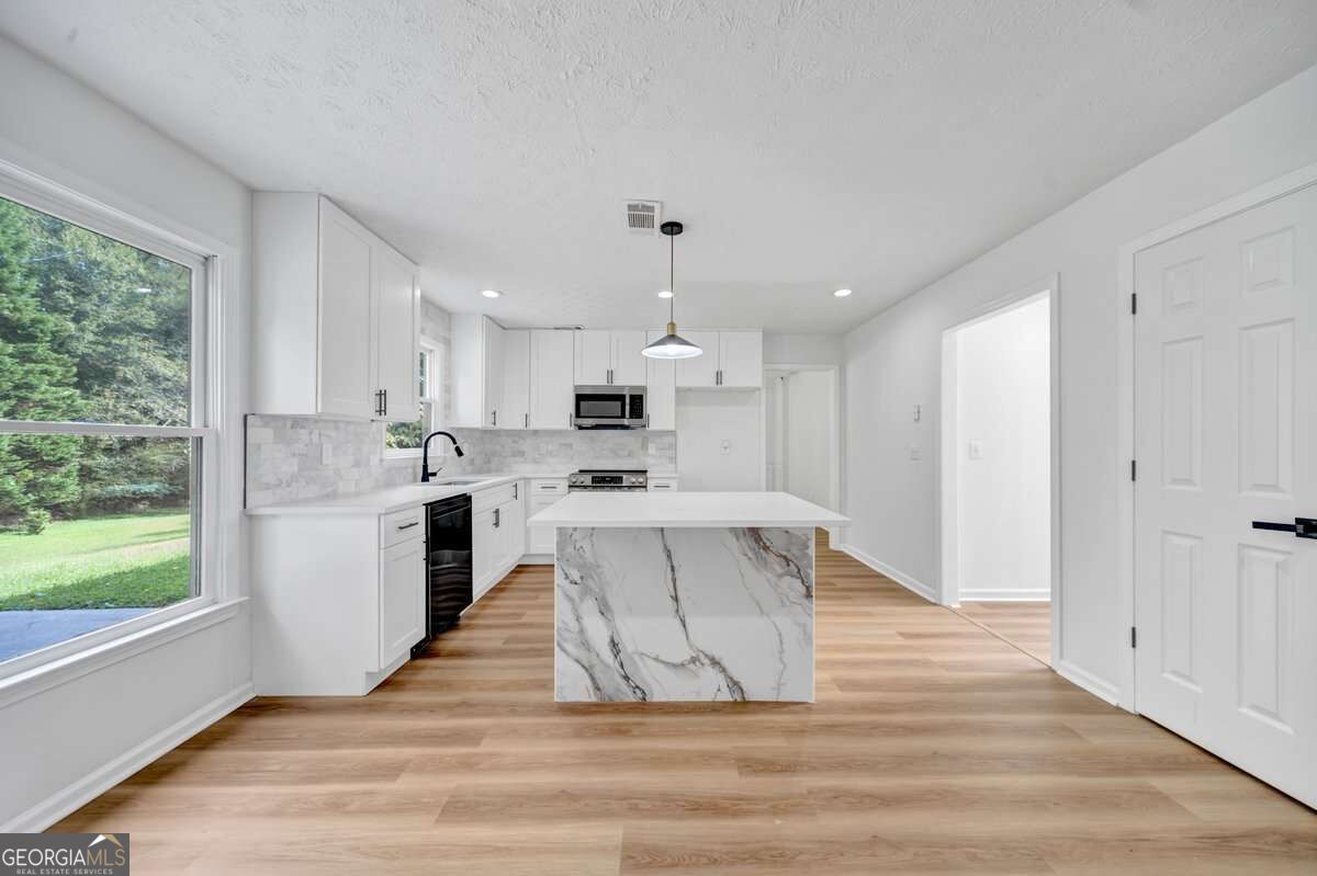 1615 Burnt Oak Way Property Photo 13