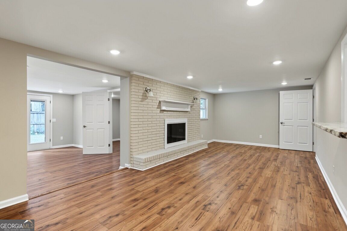 605 Lee Boulevard Property Photo 14