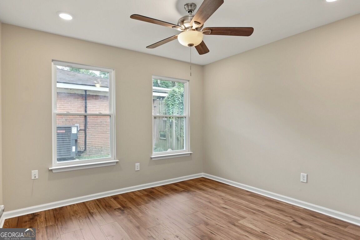 605 Lee Boulevard Property Photo 22
