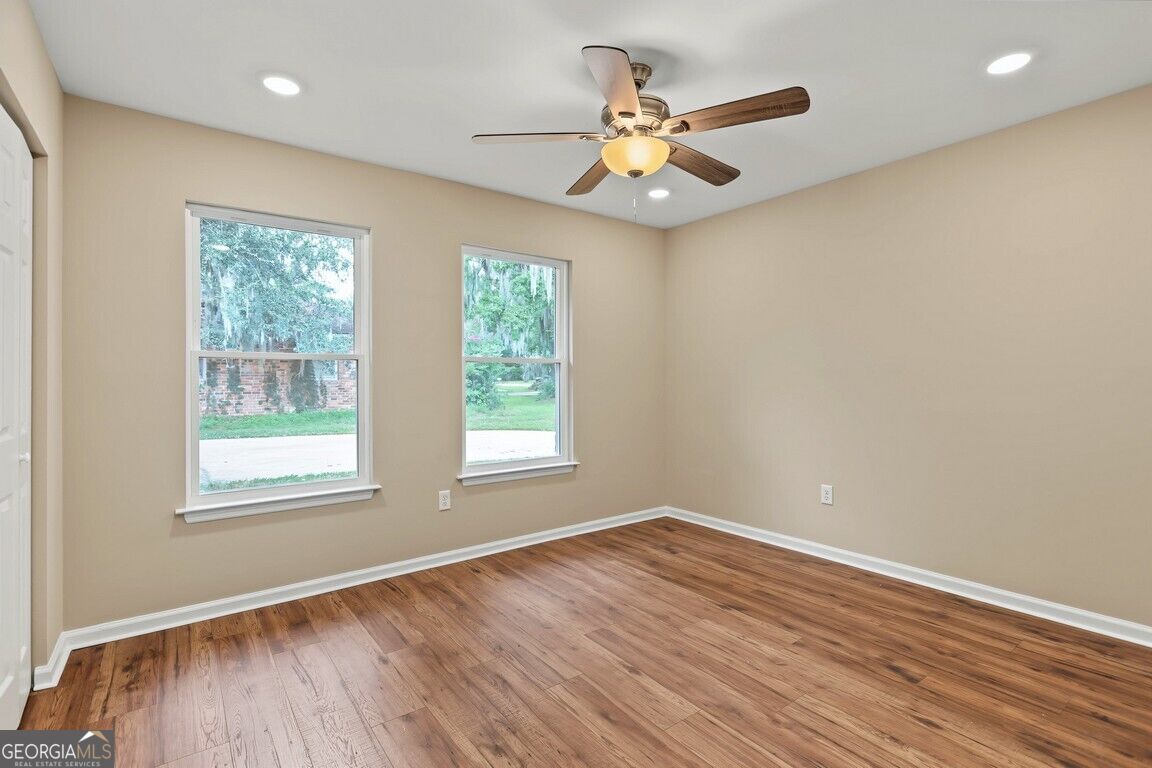 605 Lee Boulevard Property Photo 24