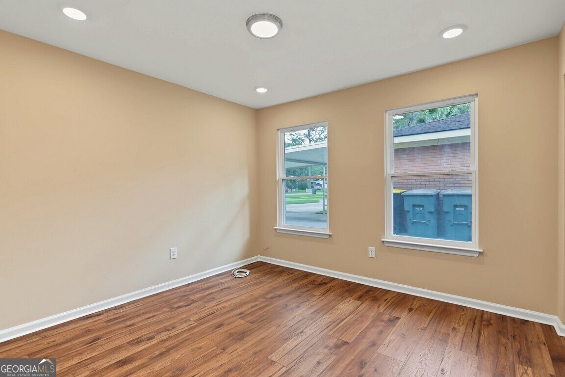 605 Lee Boulevard Property Photo 26