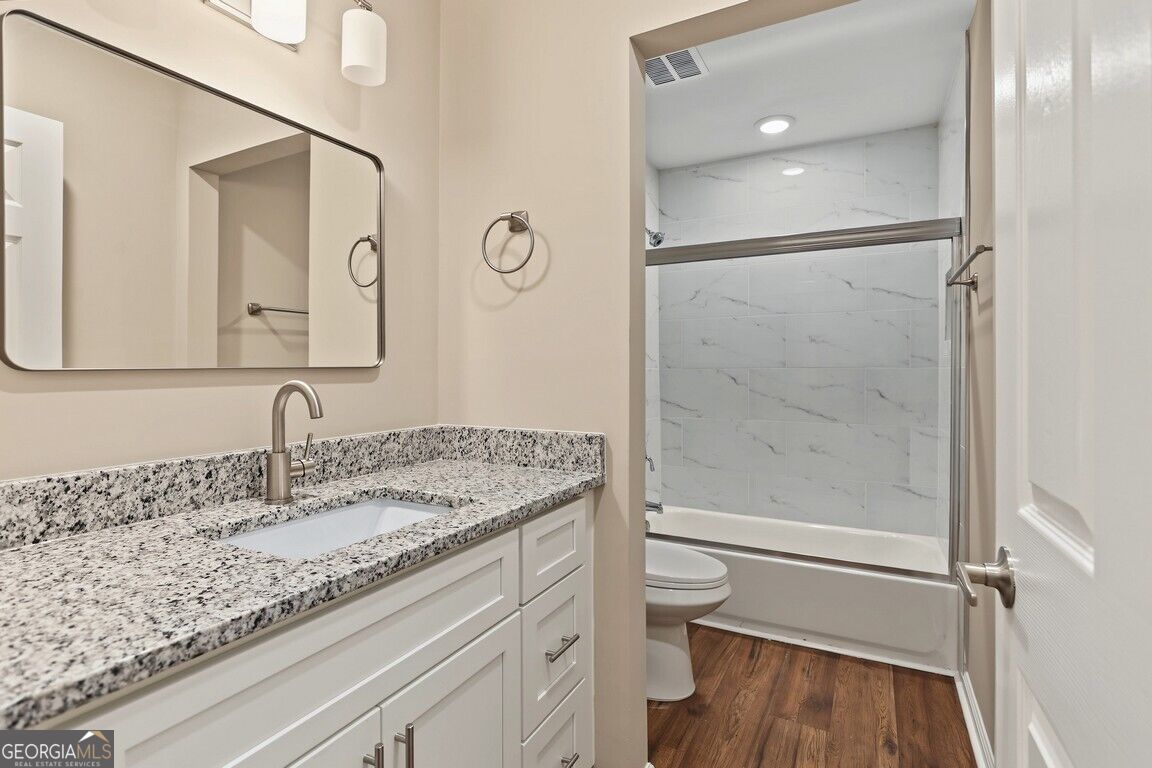 605 Lee Boulevard Property Photo 28