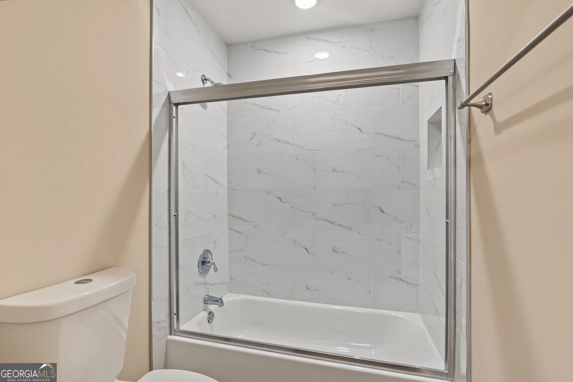 605 Lee Boulevard Property Photo 29
