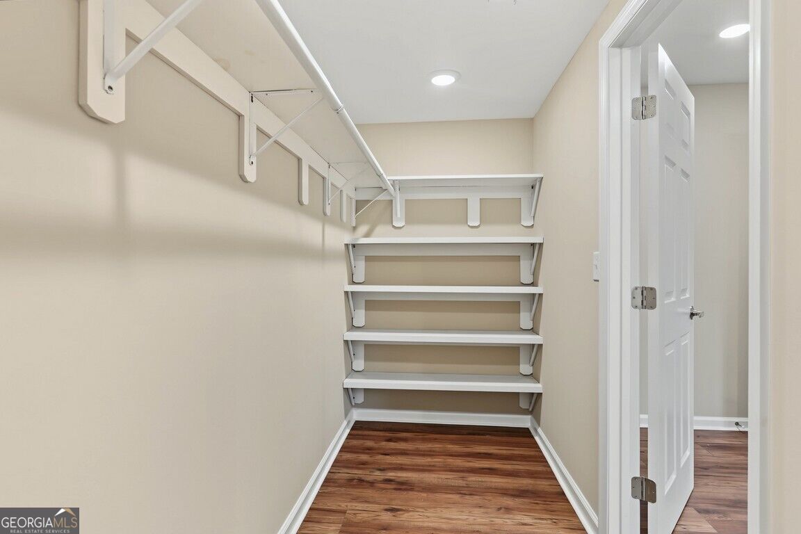 605 Lee Boulevard Property Photo 32
