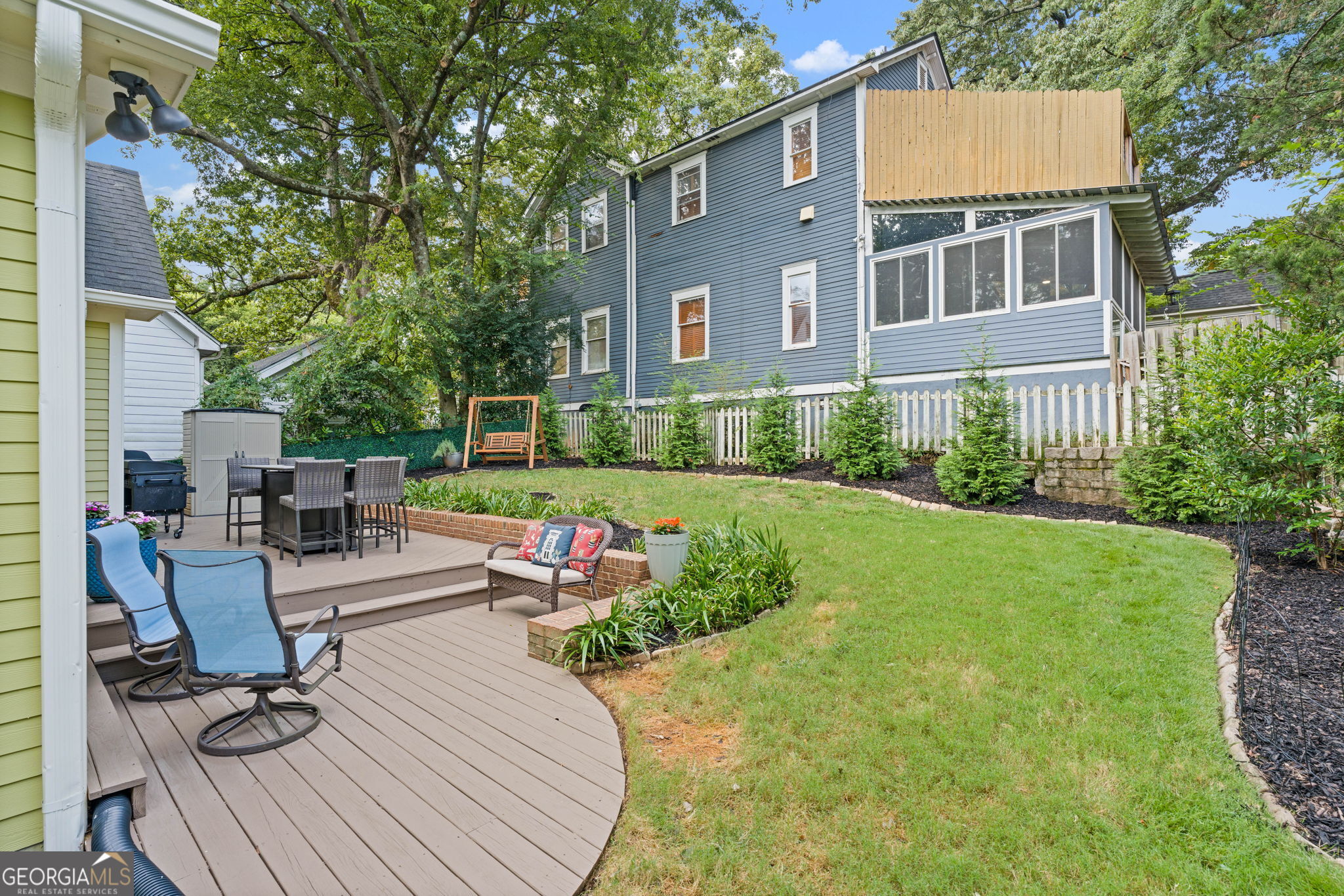 369 Loomis Avenue Se Property Photo 26