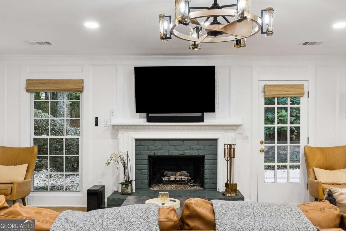 2658 Chimney Springs Drive Property Photo 10