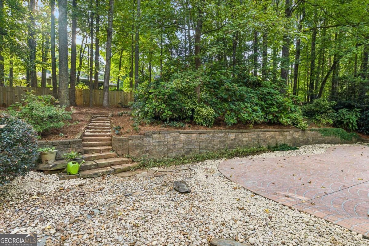 2658 Chimney Springs Drive Property Photo 39