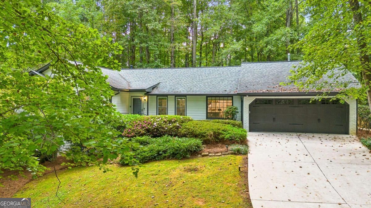 2658 Chimney Springs Drive Property Photo 43