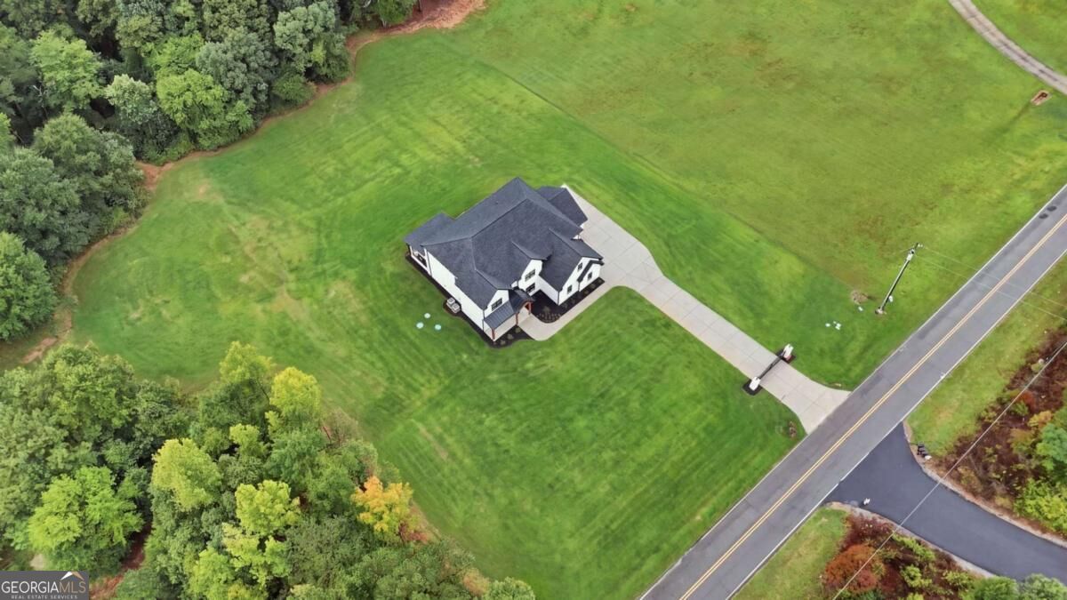 2087 Creek Nation Road Property Photo 3