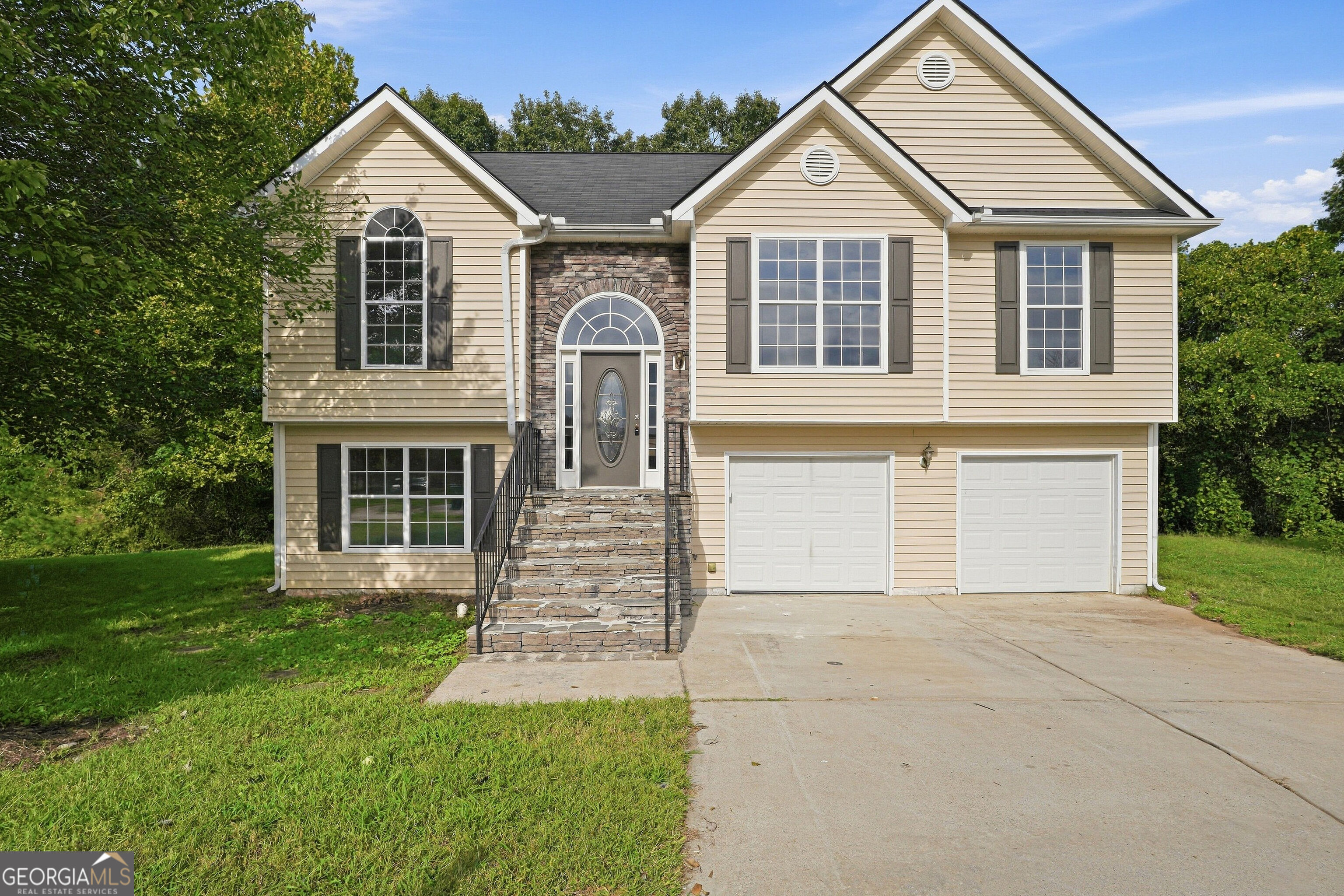 5129 Buchli Crest Court Property Photo 1