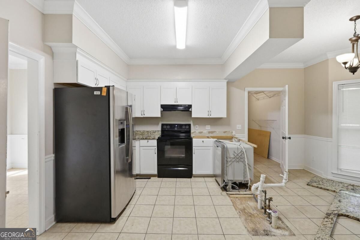 5300 Oglethorpe Court Property Photo 4