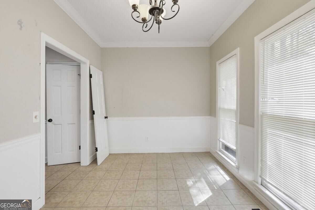 5300 Oglethorpe Court Property Photo 7
