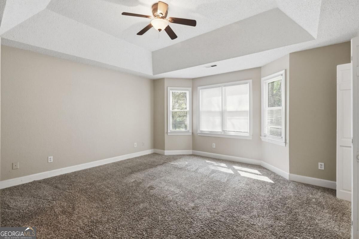 5300 Oglethorpe Court Property Photo 8
