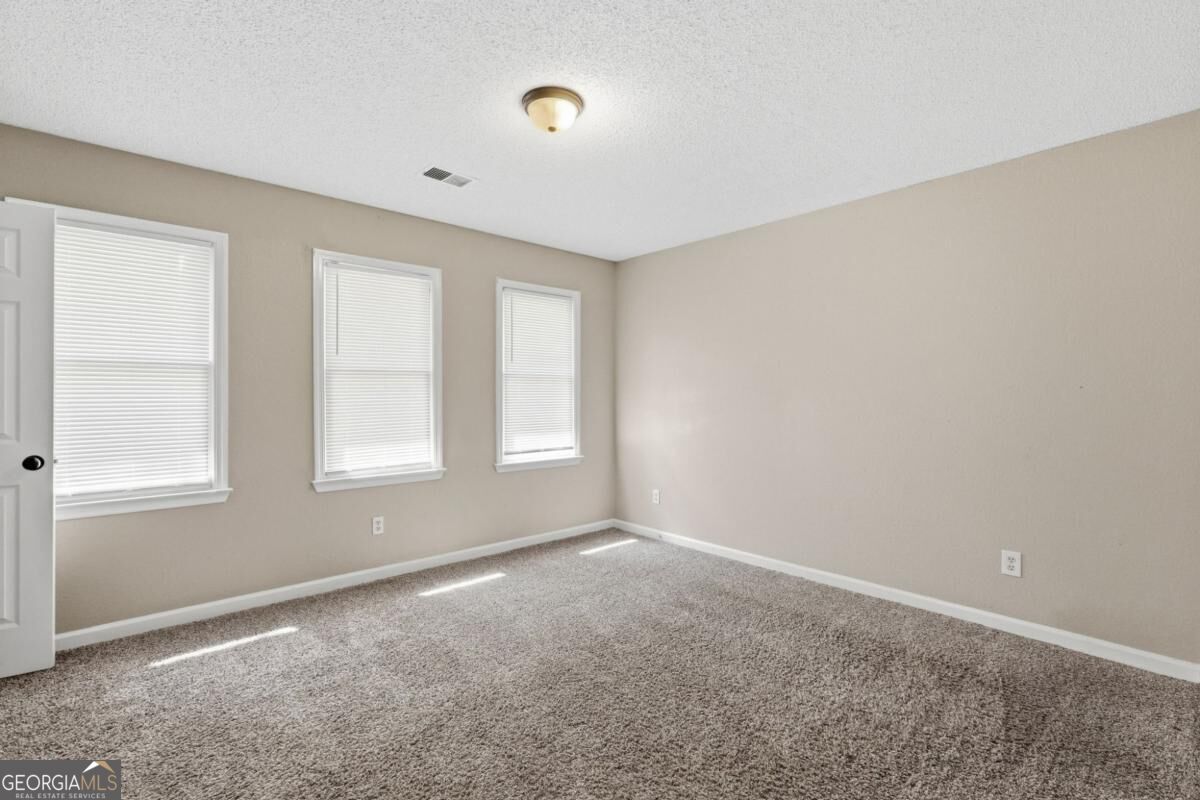 5300 Oglethorpe Court Property Photo 11